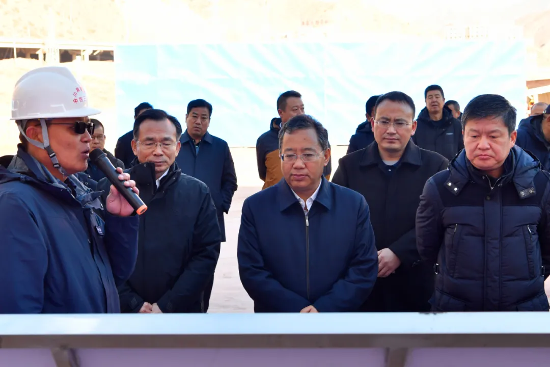 普布顿珠,徐建军等实地踏勘调研了中铁三局物资供应中心,川藏铁路昌都