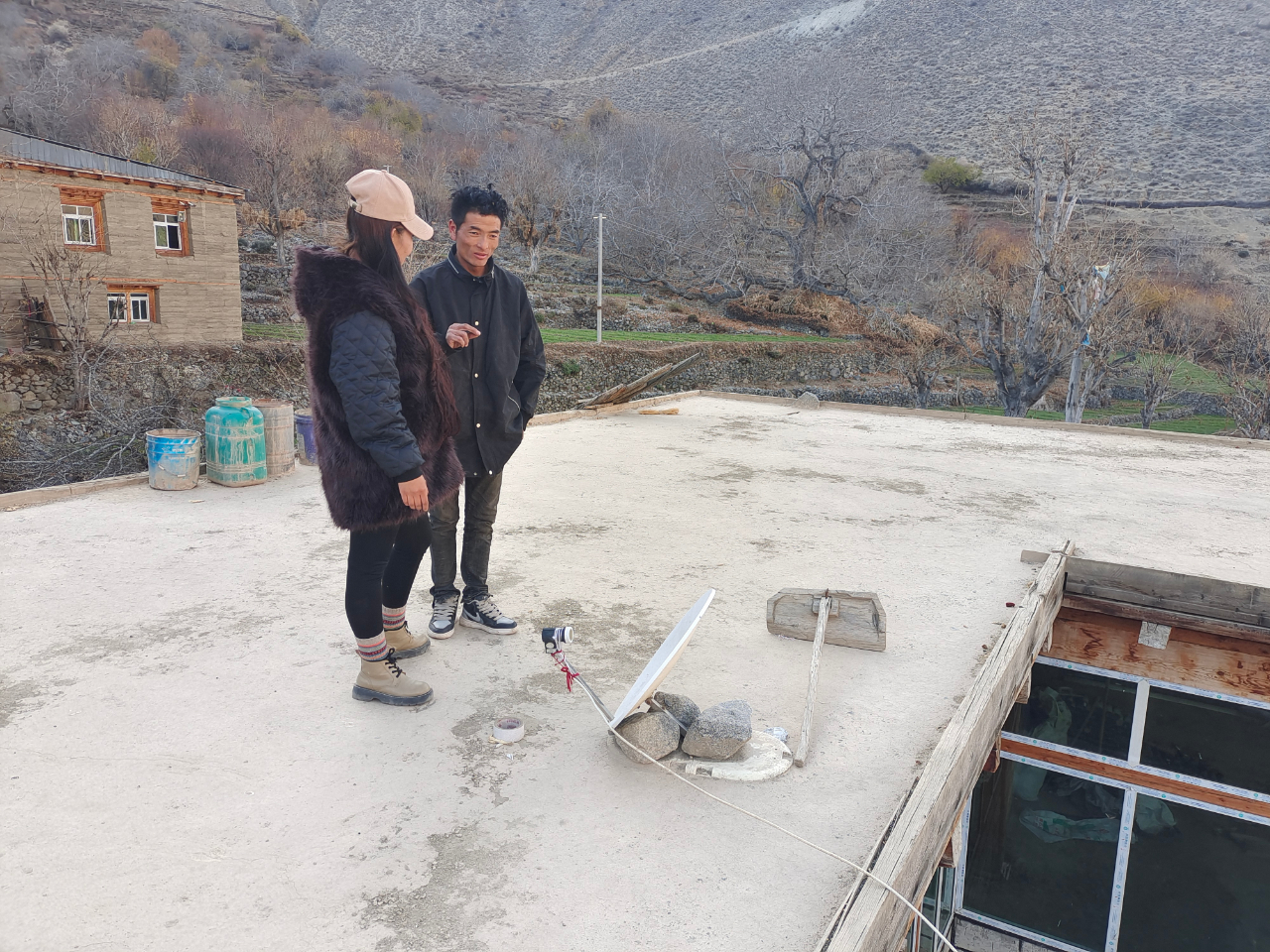 乡镇动态左贡县下林卡乡开展非法卫星地面接收设施专项检查