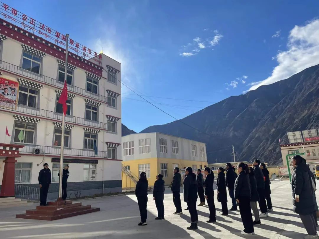 元旦佳节左贡县下林卡乡开展丰富多彩的主题文艺文化活动