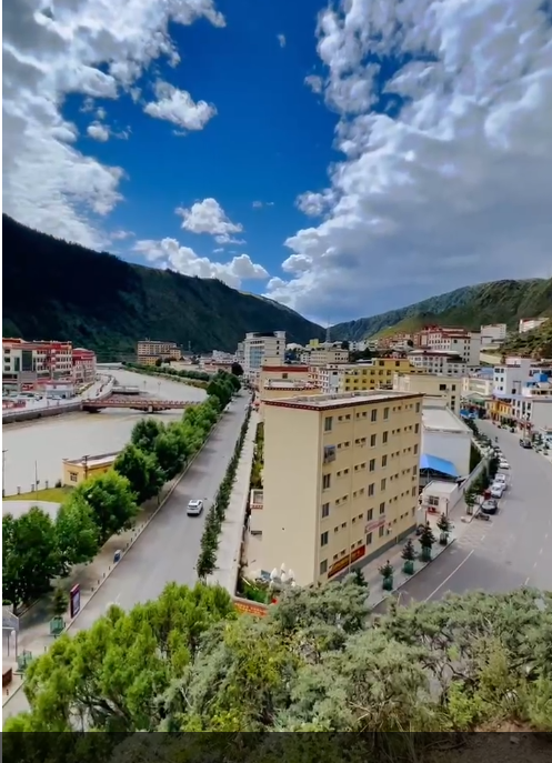 网61看左贡同一处风景不同季节有着不一样的惊喜