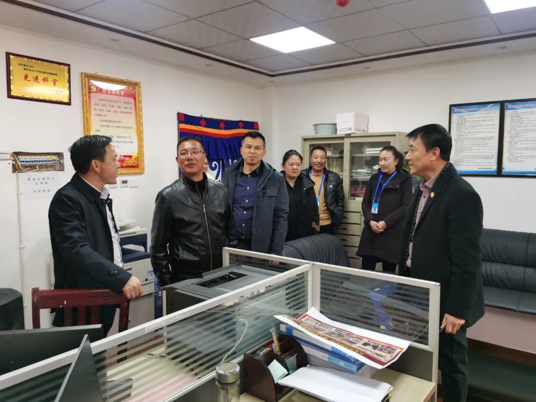 赵树明一行在昌都市召开专题调研座谈会暨指导检查工作