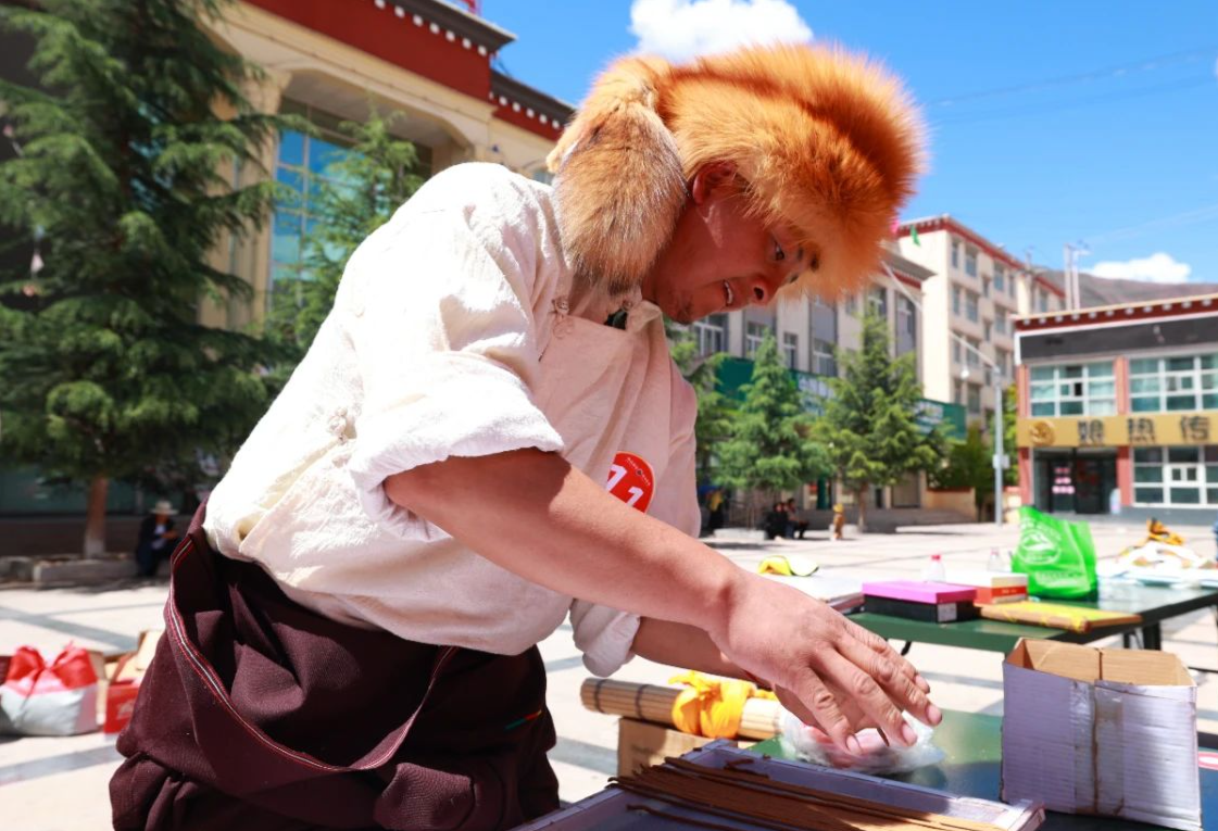 13名能手齐聚察雅,"红色昌都·振兴奋进〞传统技能大赛精彩上演